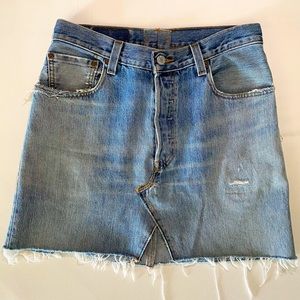 NWT Urban Remade Levi’s Notched Denim Mini Skirt